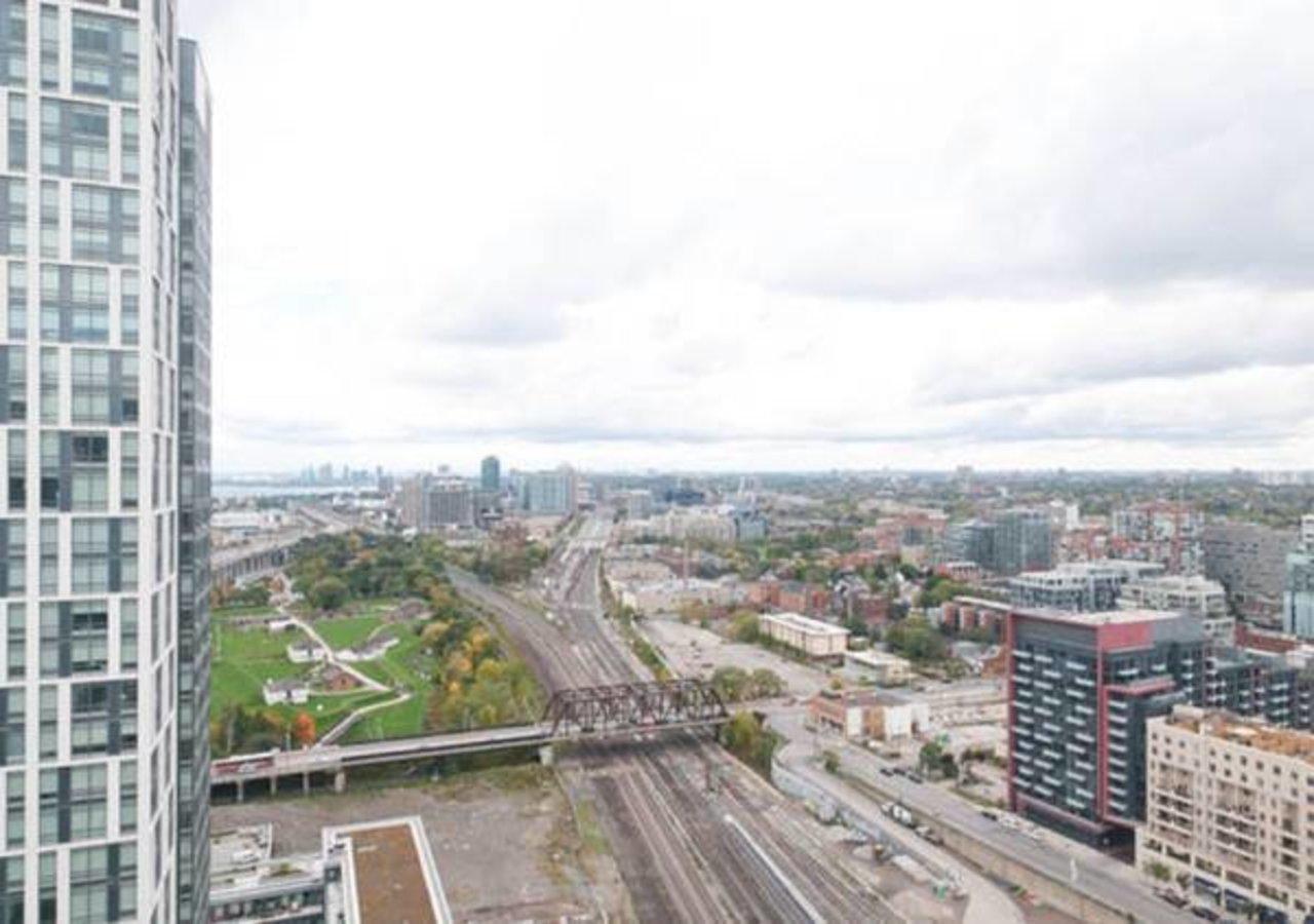 N2N Suites - Downtown Lake & City View Apartments Toronto Exterior photo
