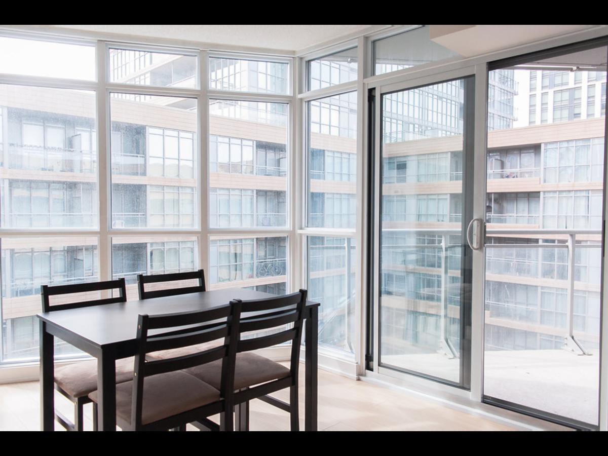N2N Suites - Downtown Lake & City View Apartments Toronto Exterior photo